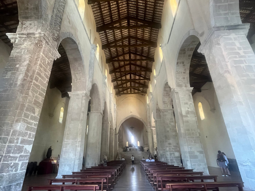 Abbazia di San Giovanni in Venere-Fossacesia必去景点