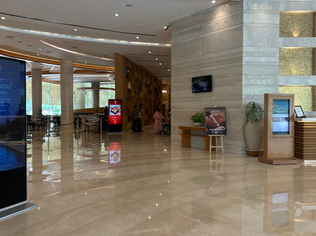 拉利特昌迪格酒店主图