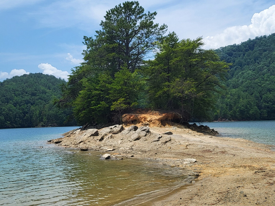 Jocassee Lake Tours-Salem必去景点