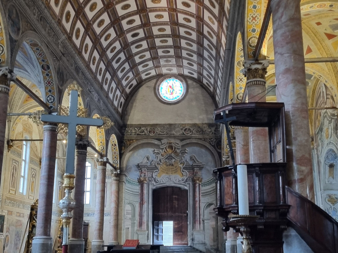 Basilica di Santa Maria in Valvendra-洛韦雷必去景点