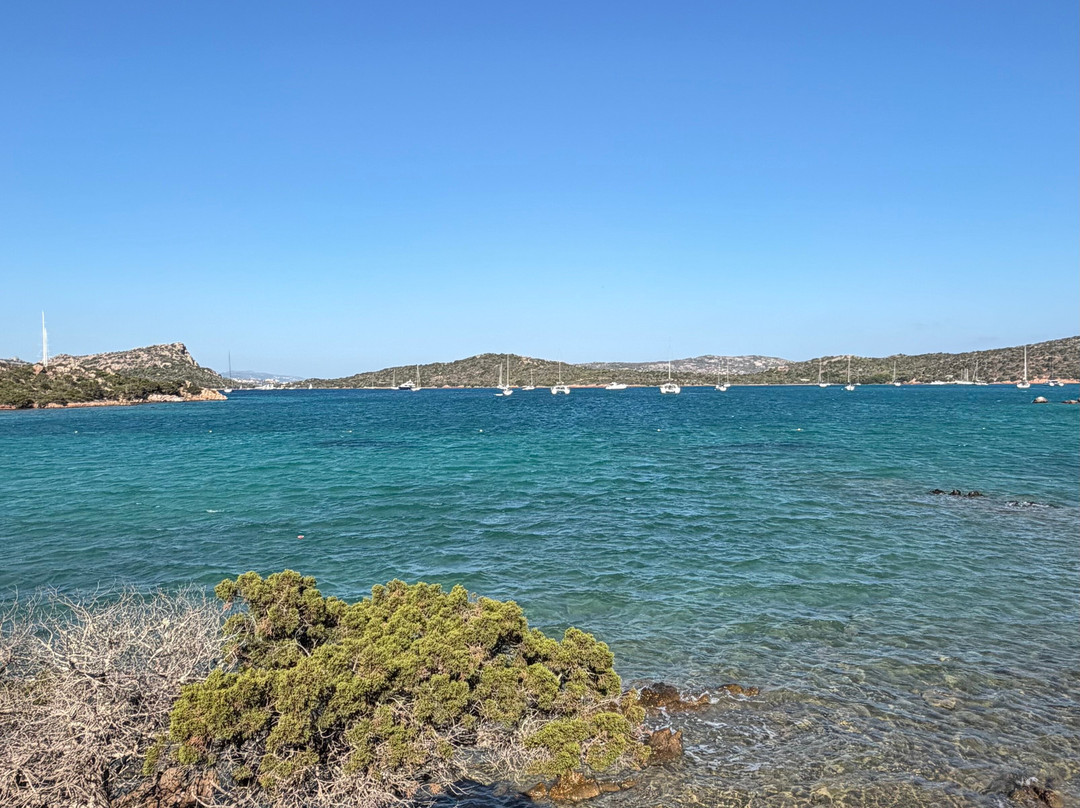 Spiaggia I Due Mari-拉马达莱娜必去景点