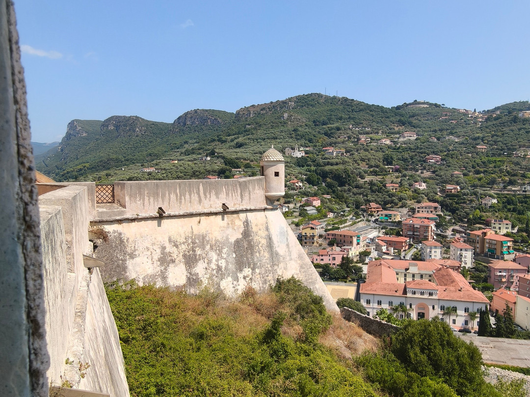 Forte San Giovanni-菲纳莱利古雷必去景点