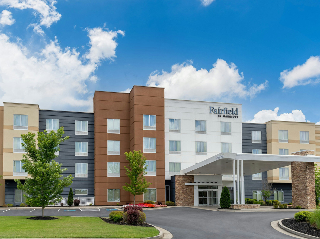 Adairsville酒店住宿-Fairfield by Marriott Inn & Suites Calhoun