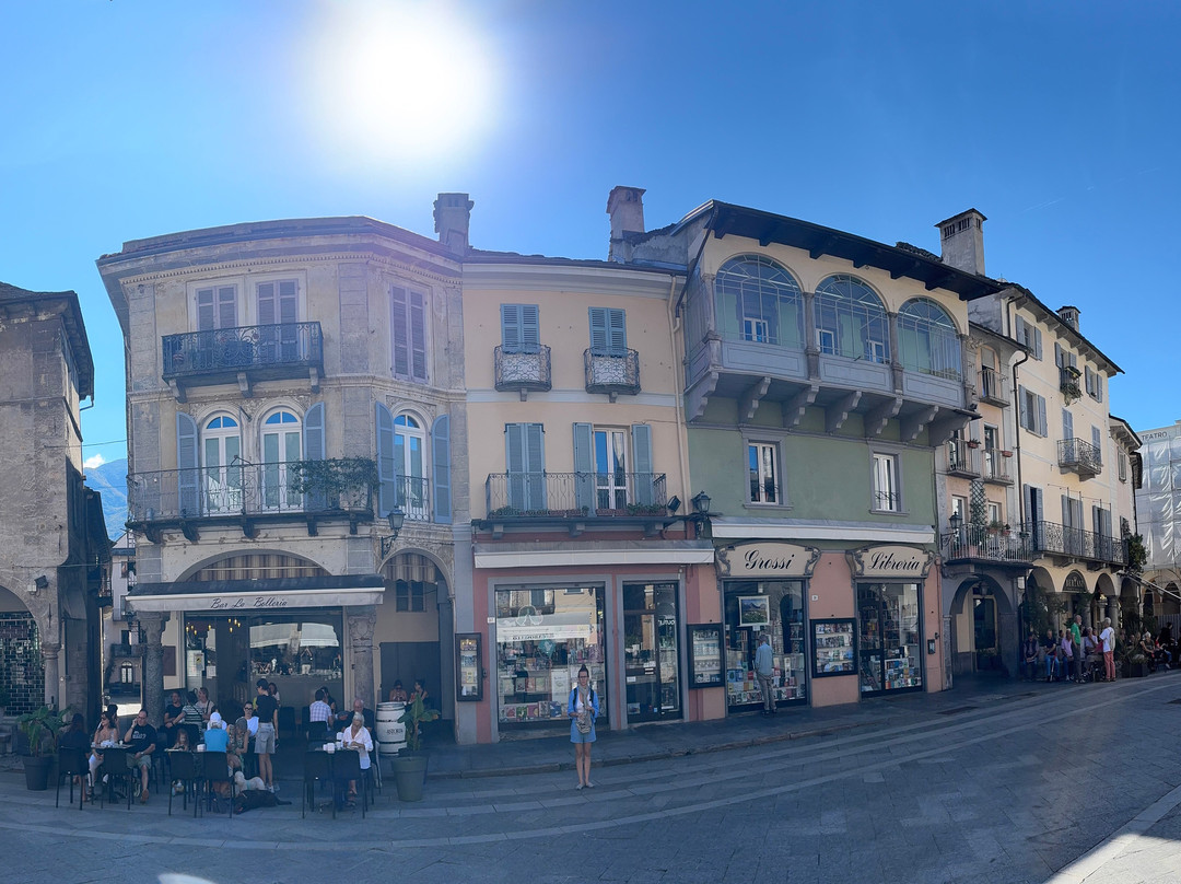 Piazza del Mercato-多莫多索拉必去景点