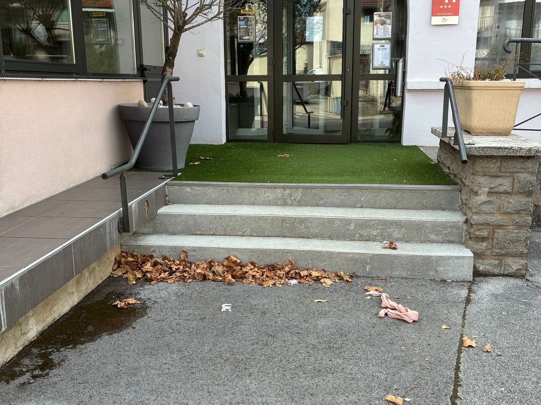 勒沃格兰酒店主图