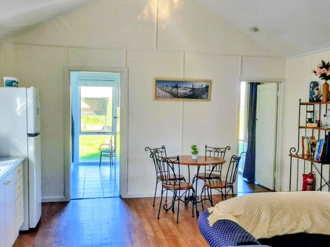 FIGS Cottage-French Island