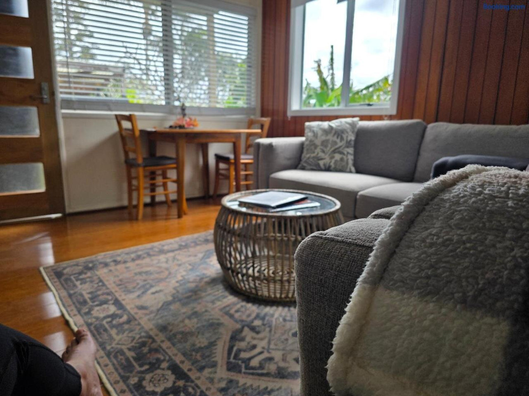 Fletcher Christian Apartments - Isabella Suites