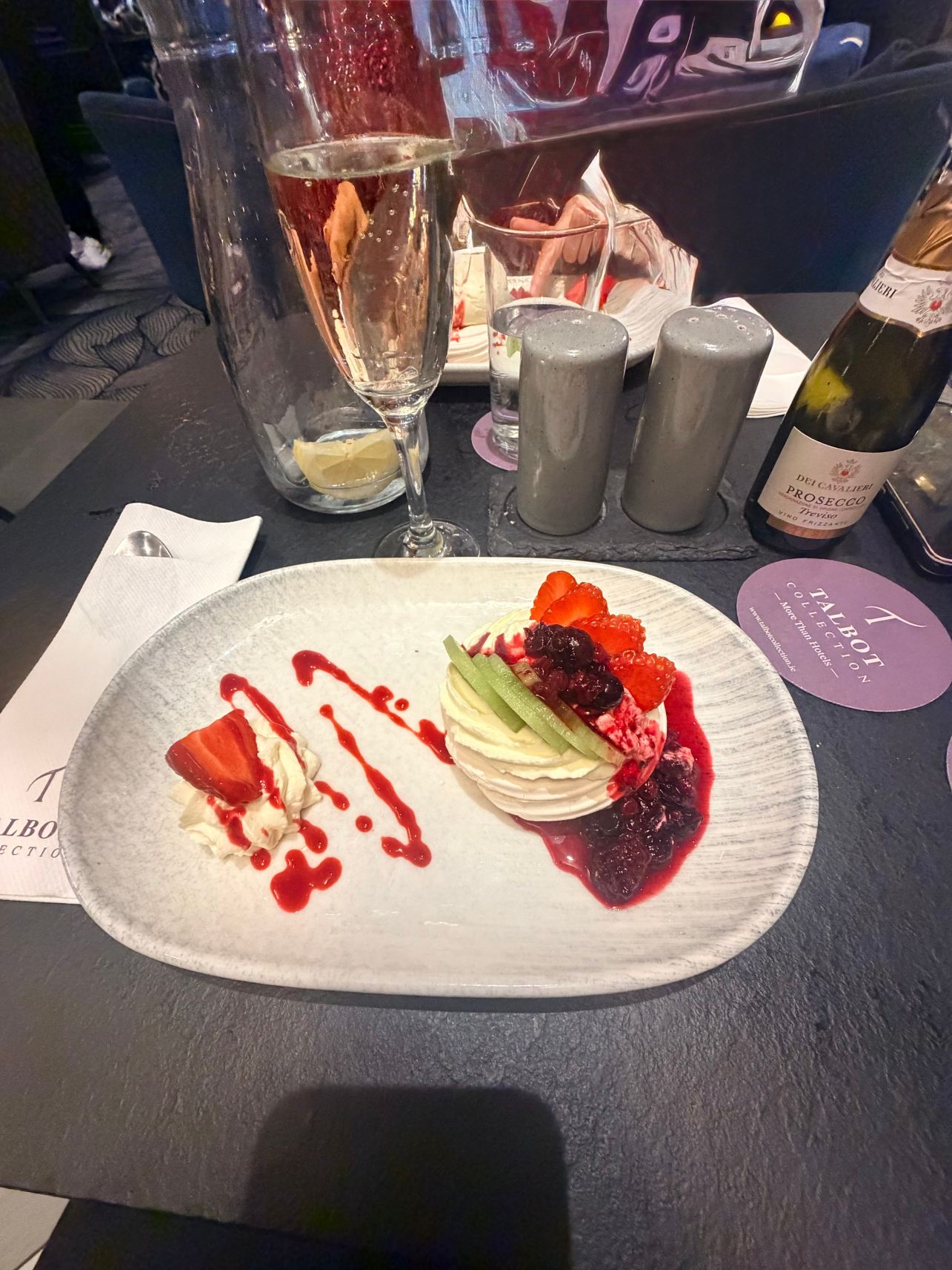 克隆梅尔塔尔伯特酒店-旅行者