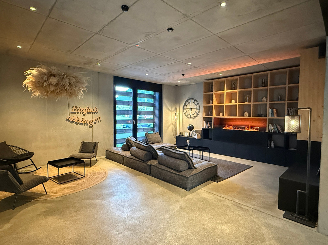 Bretterhotel主图