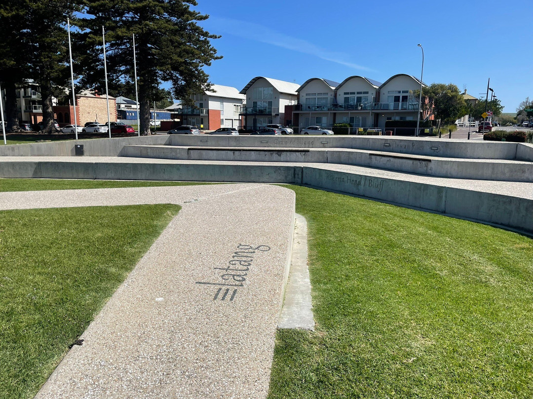 Victor Harbour Cenotaph-维克多港必去景点
