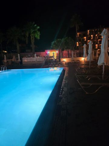蓝花楹公寓式酒店-旅行者