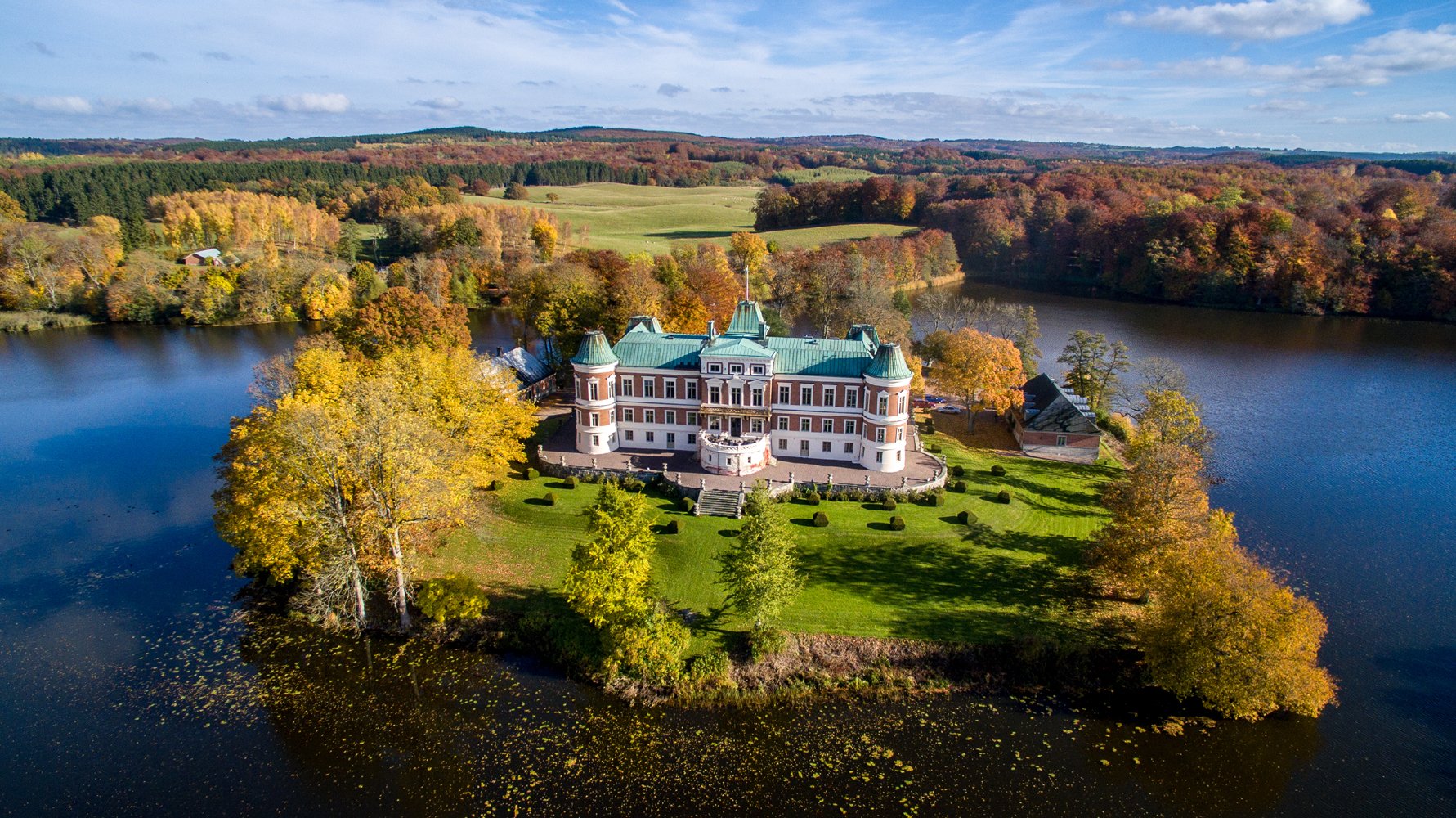 Hackeberga Slott-官方