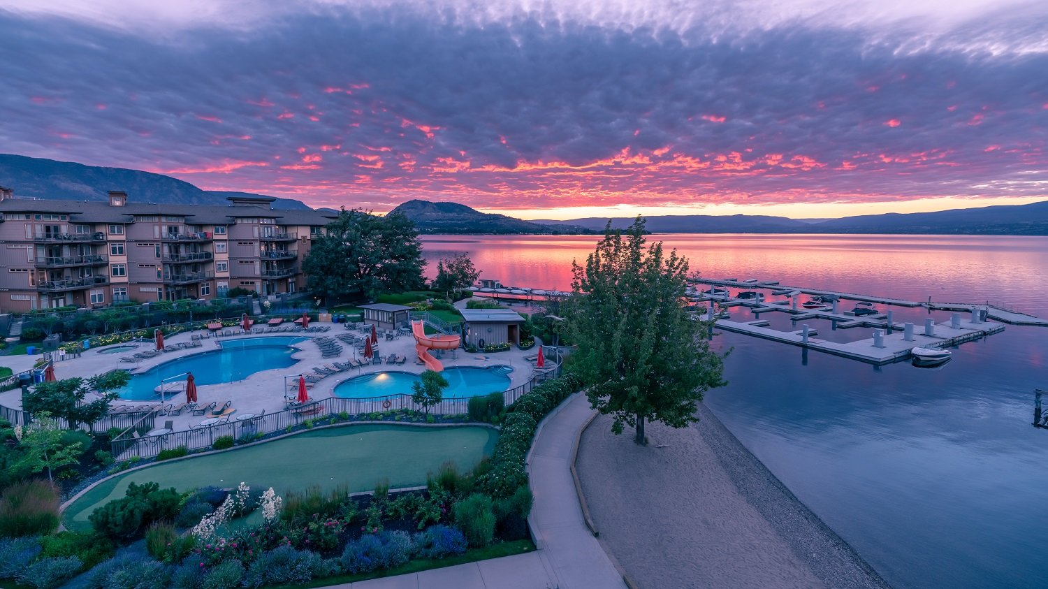 The Cove Lakeside Resort-官方