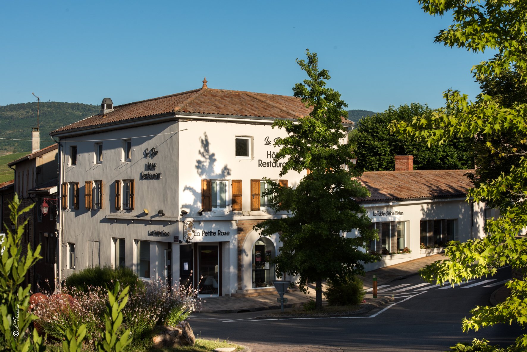 Hôtel & Restaurant La Rose-官方