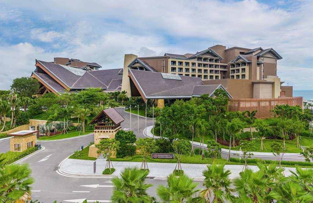 汕尾保利希尔顿逸林酒店主图