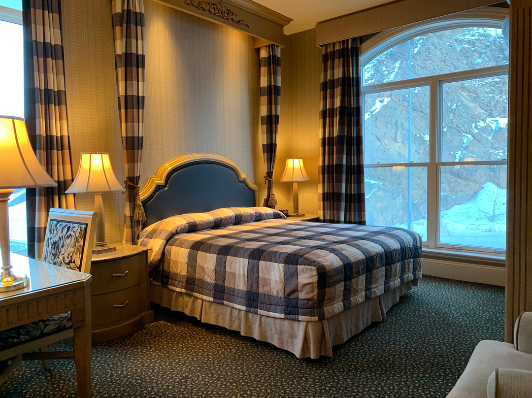 Celebrity Boutique Hotel