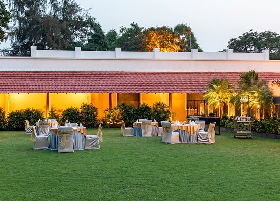 Kwality's Motel Shiraz