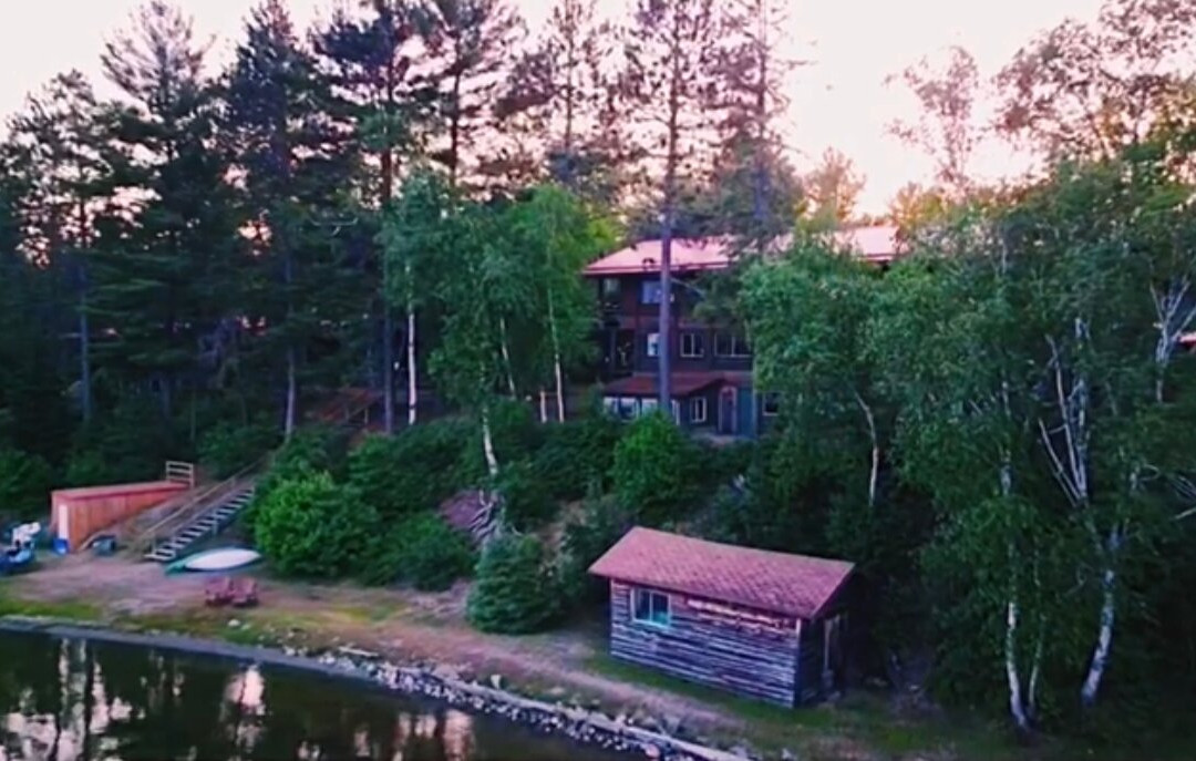 Sportsman's Lodge