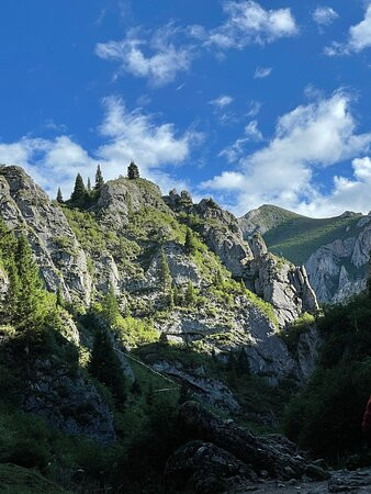 纳摩大峡谷-若尔盖县必去景点