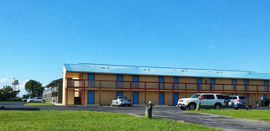 Rodeway Inn At Somers Cove Marina主图