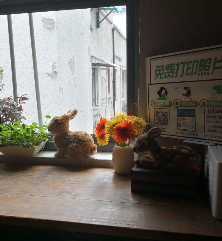 Encounter Cafe