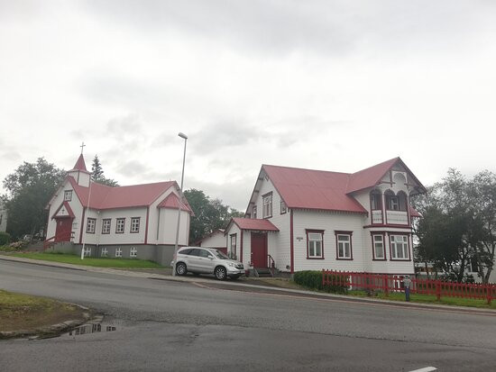 St Peter's Catholic Church-阿克雷里必去景点
