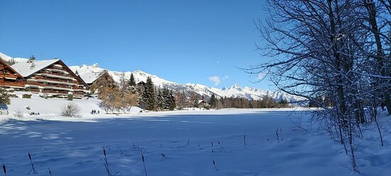 Lac de la Moubra-克莱恩·蒙塔纳必去景点