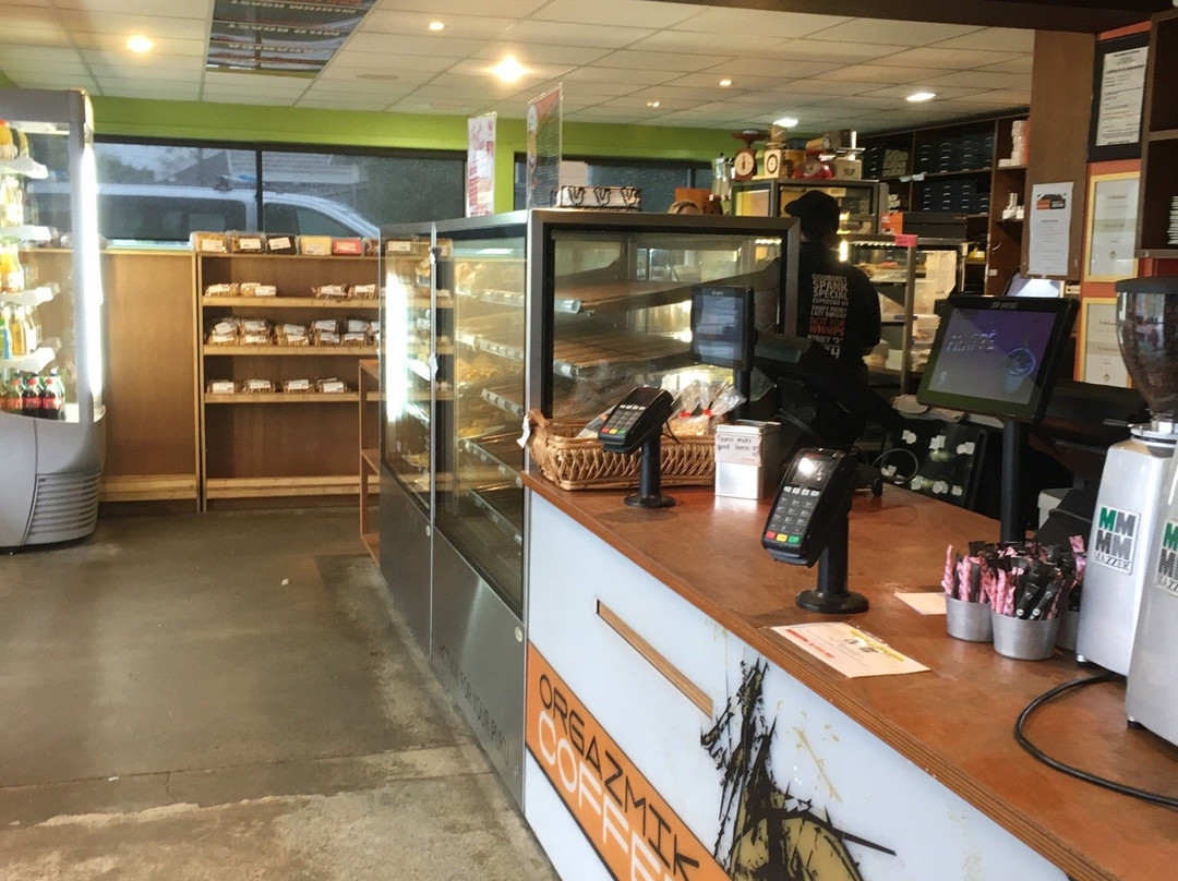 New Brighton North餐馆和美食-The Naked Baker