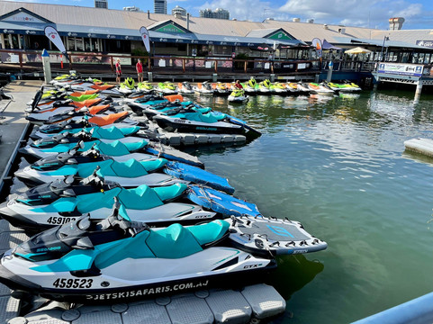 喷气滑艇游览-梅因海滩必去景点