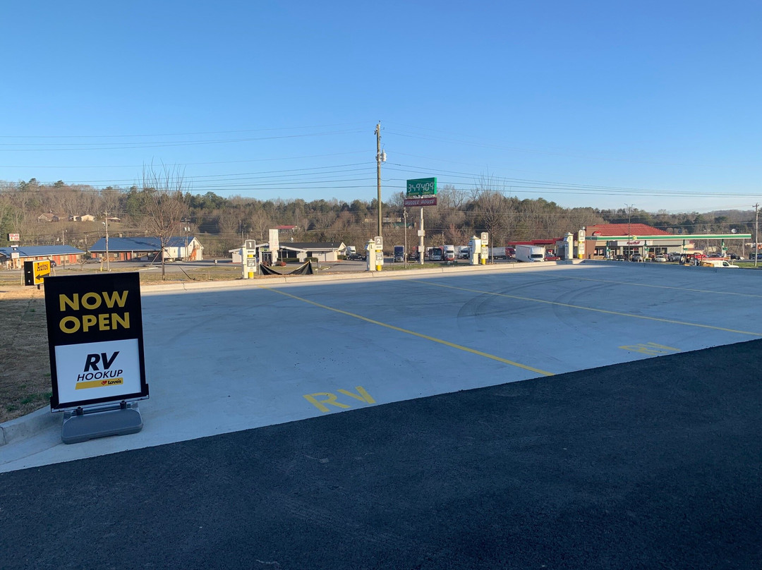 Love's RV Hookup-Newport TN 796
