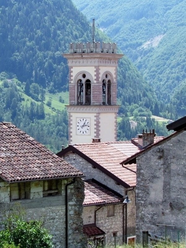 Chiesa Parrocchiale di San Bartolomeo Apostolo景点图片