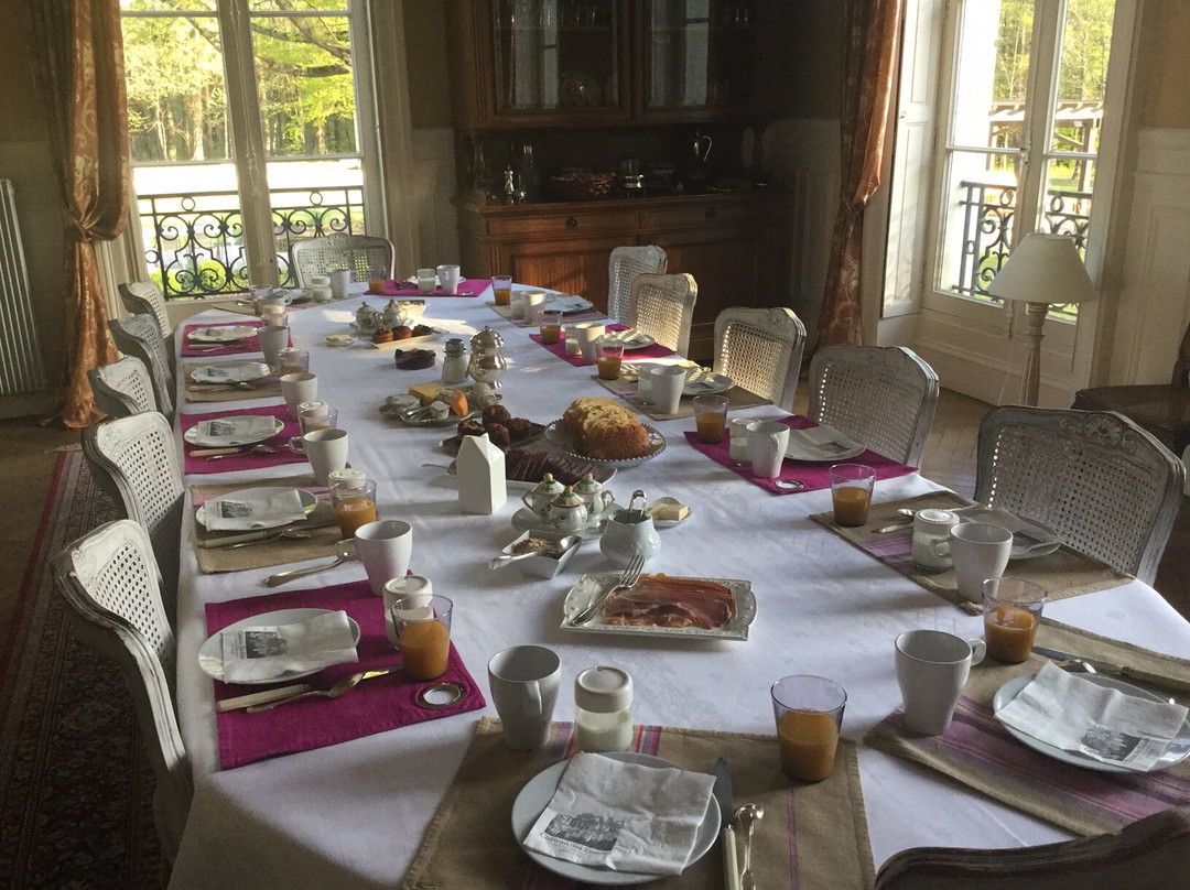 Continvoir酒店住宿-Chateau des Essards