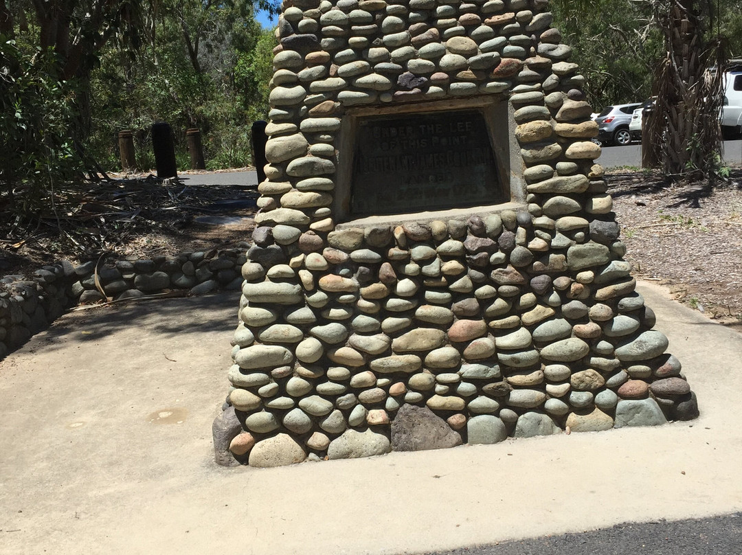 Lieutenant James Cook Monument Cairn景点图片