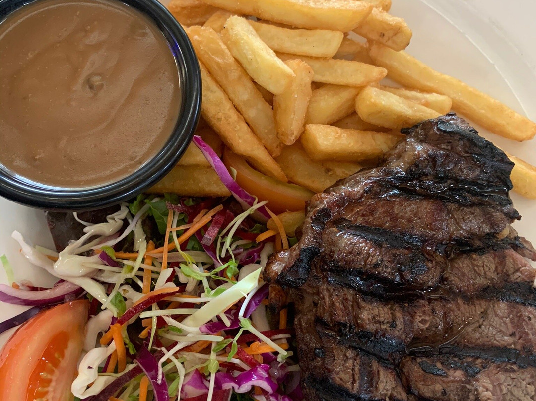 Bushland Beach Tavern主图