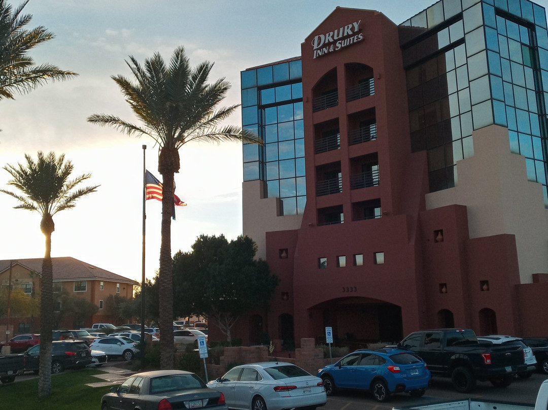 凤凰城机场德鲁酒店主图