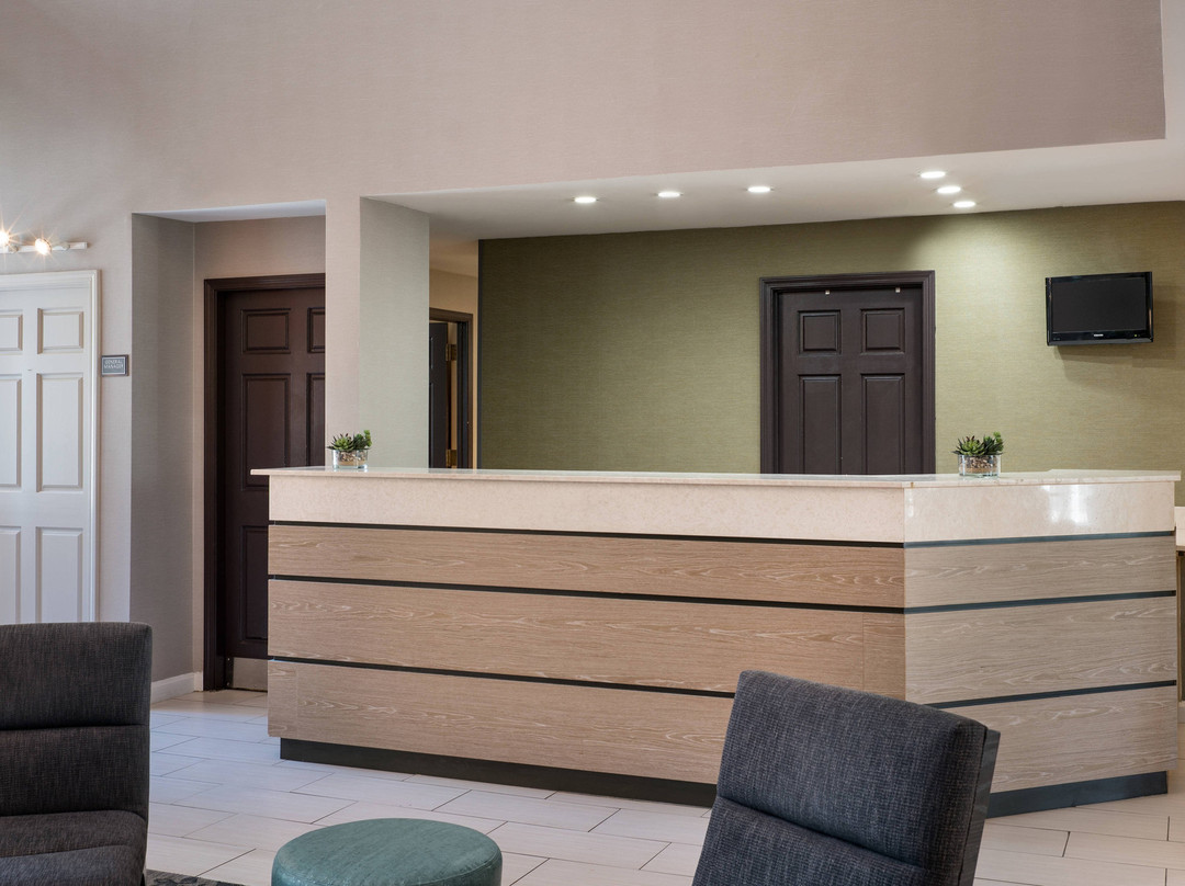 圣拉蒙原住客栈主图