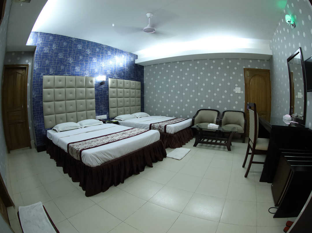 Britannia Hotel主图