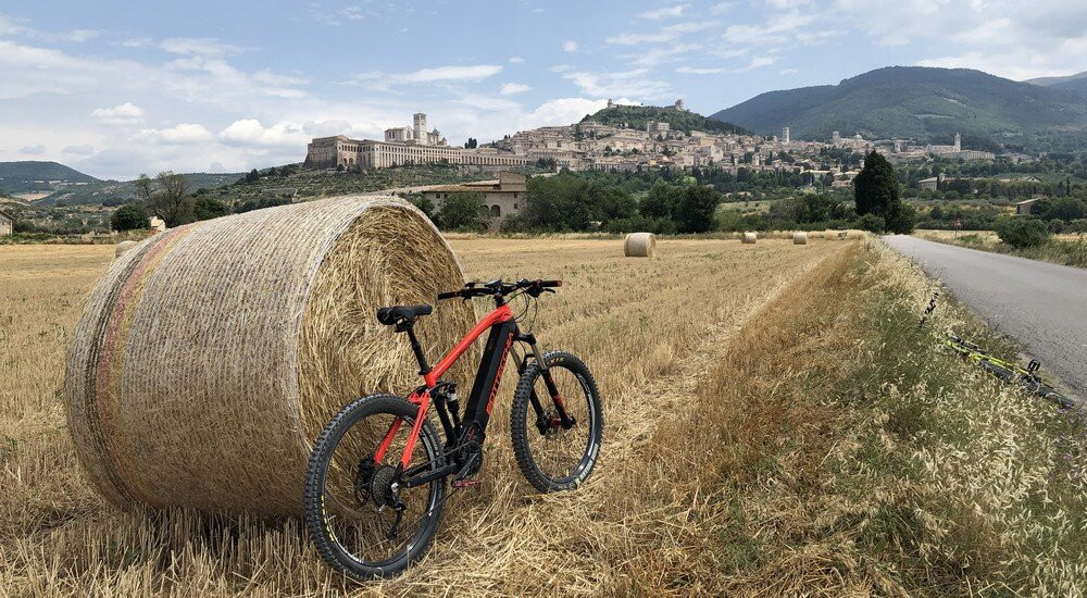 Noleggio E-Bike Biciclette Elettriche Assisi Umbria景点图片