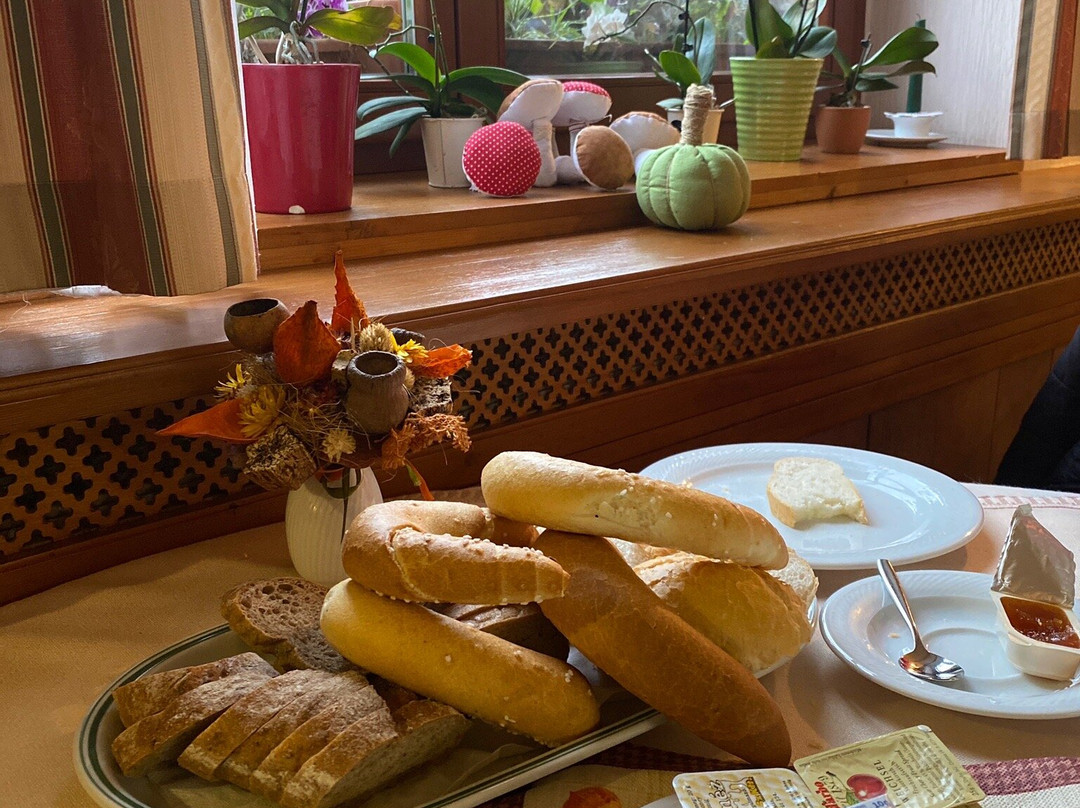 Vadászkürt Restaurant and Pension主图