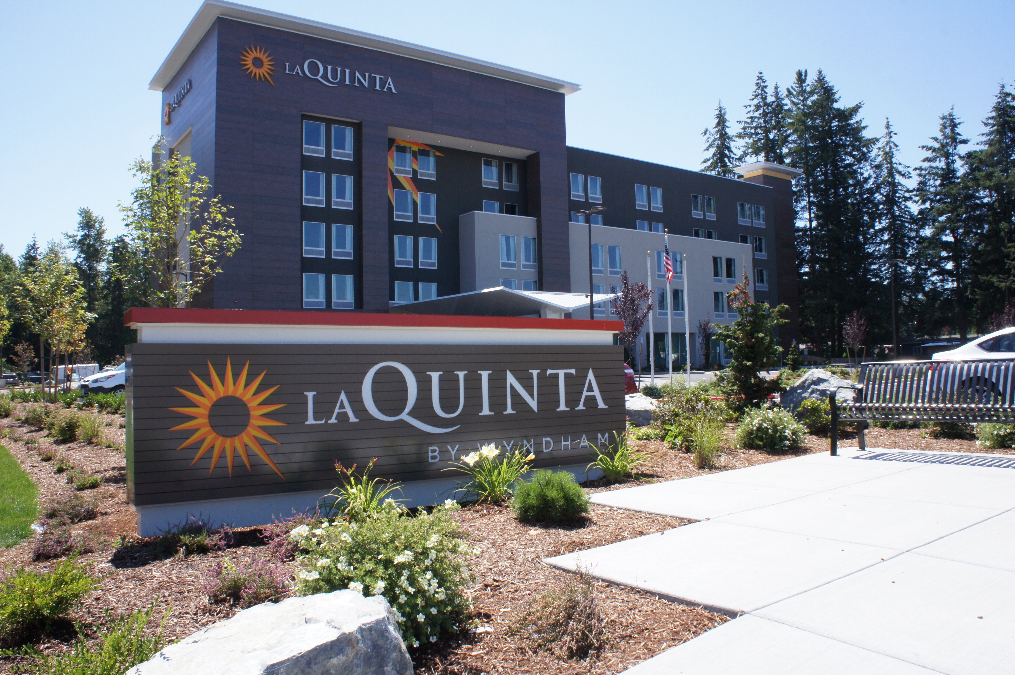 La Quinta Inn & Suites By Wyndham Marysville-浴室