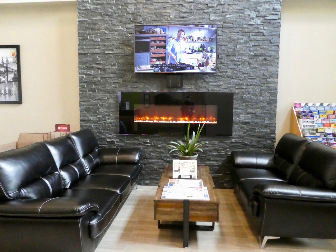 Super 8 by Wyndham Canmore主图