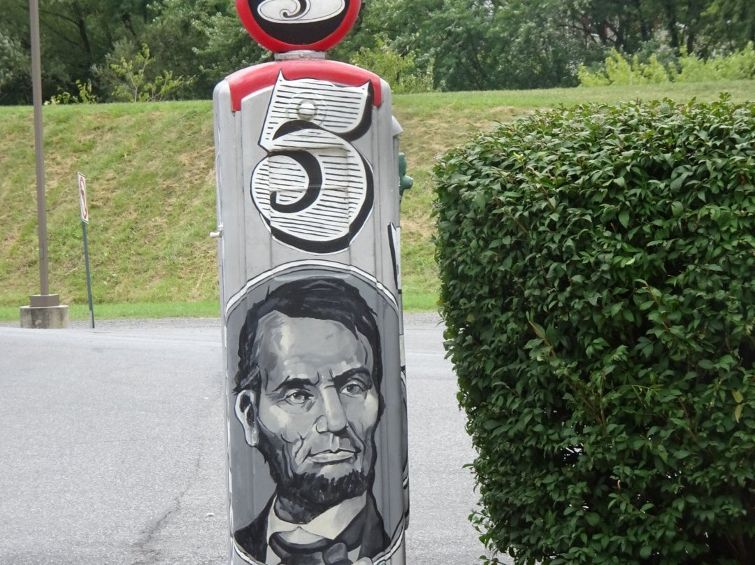 The Historic Lincoln Highway景点图片