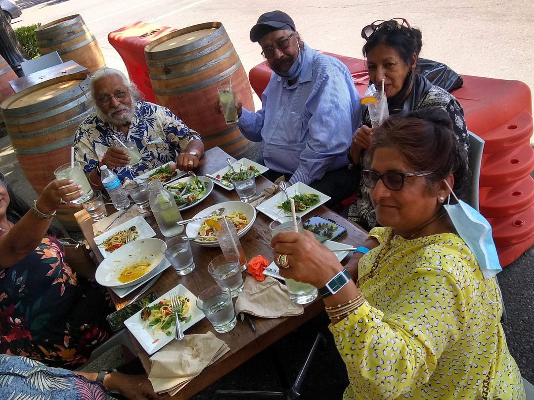 Wine Country Walking Tours-希尔兹堡必去景点