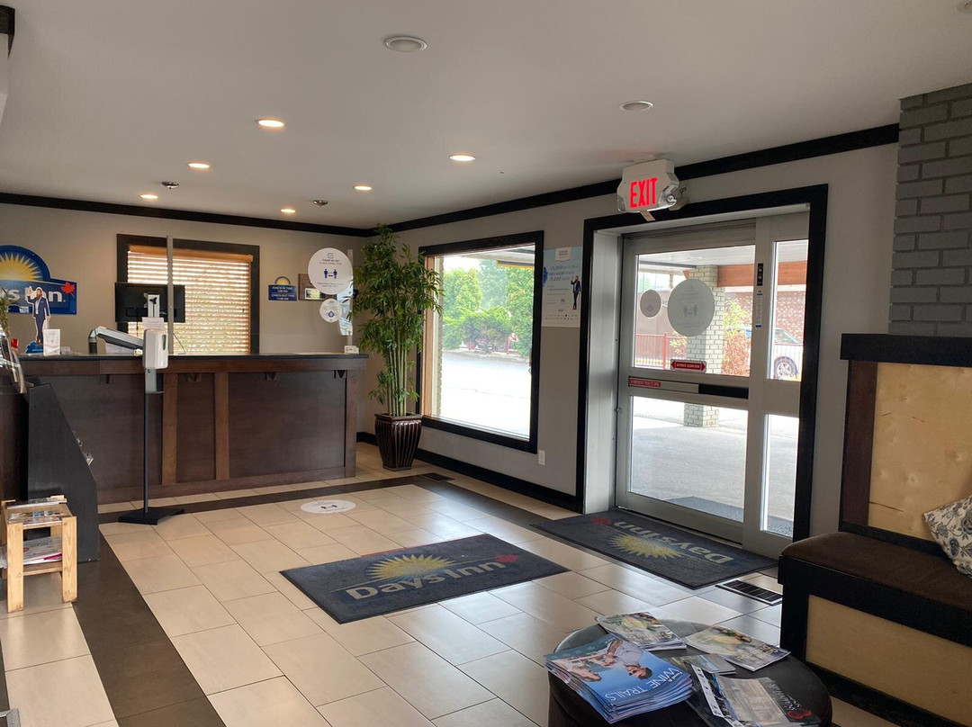 Days Inn By Wyndham Vernon主图