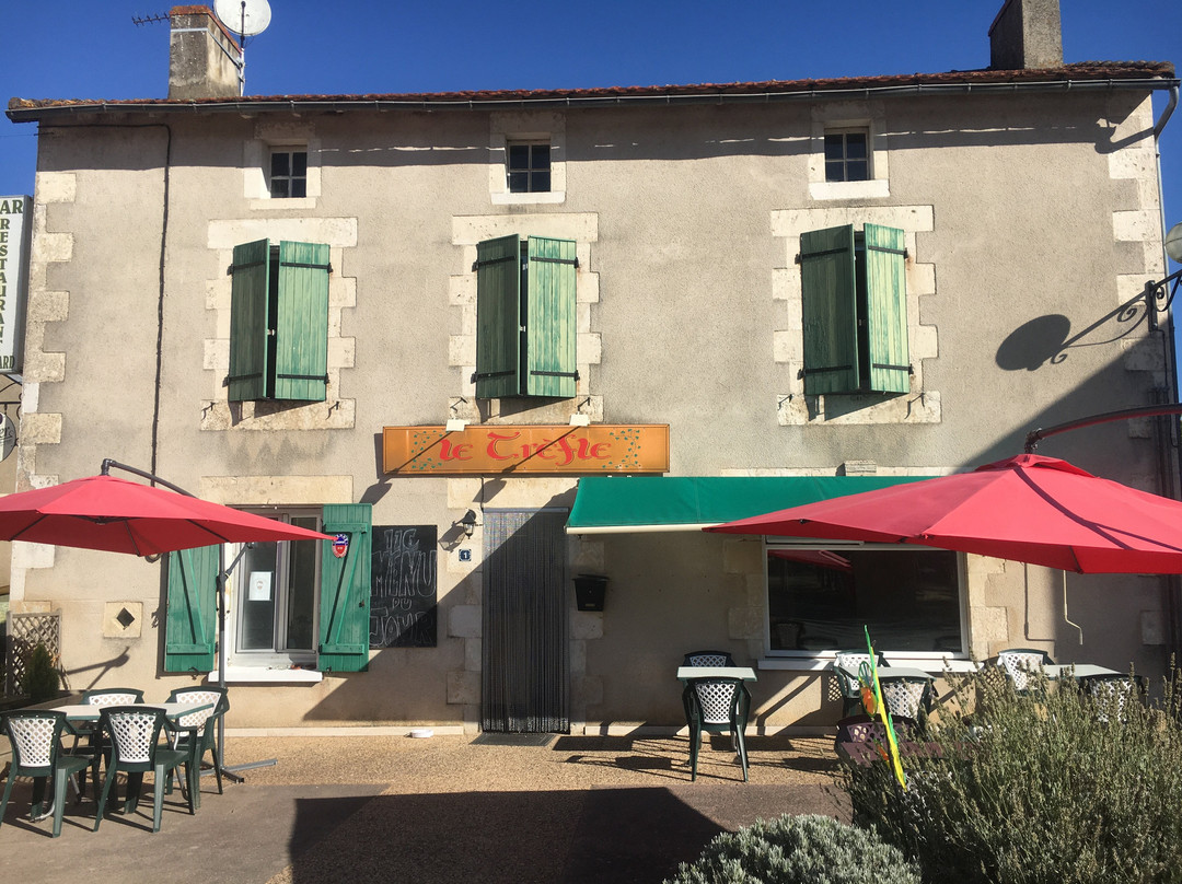 Lussac les Chateaux旅游攻略图片