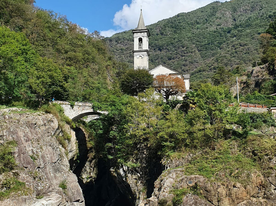 Orrido di sant'anna景点图片