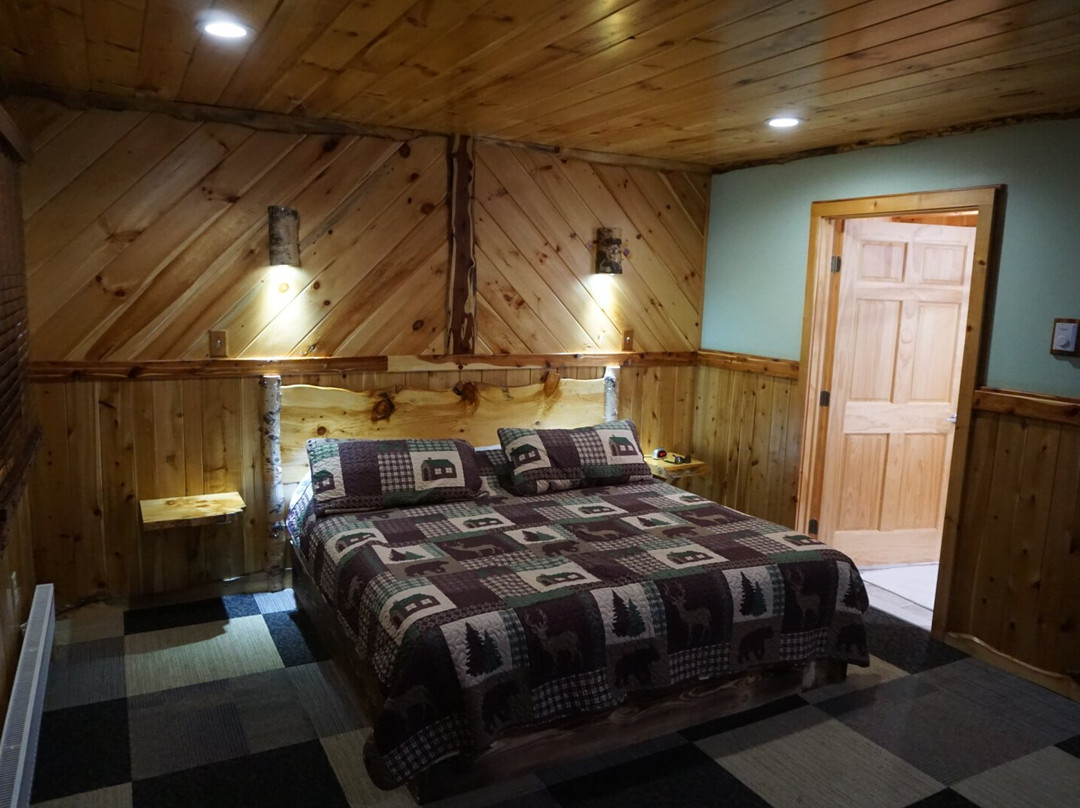 The Halfway House Motel主图