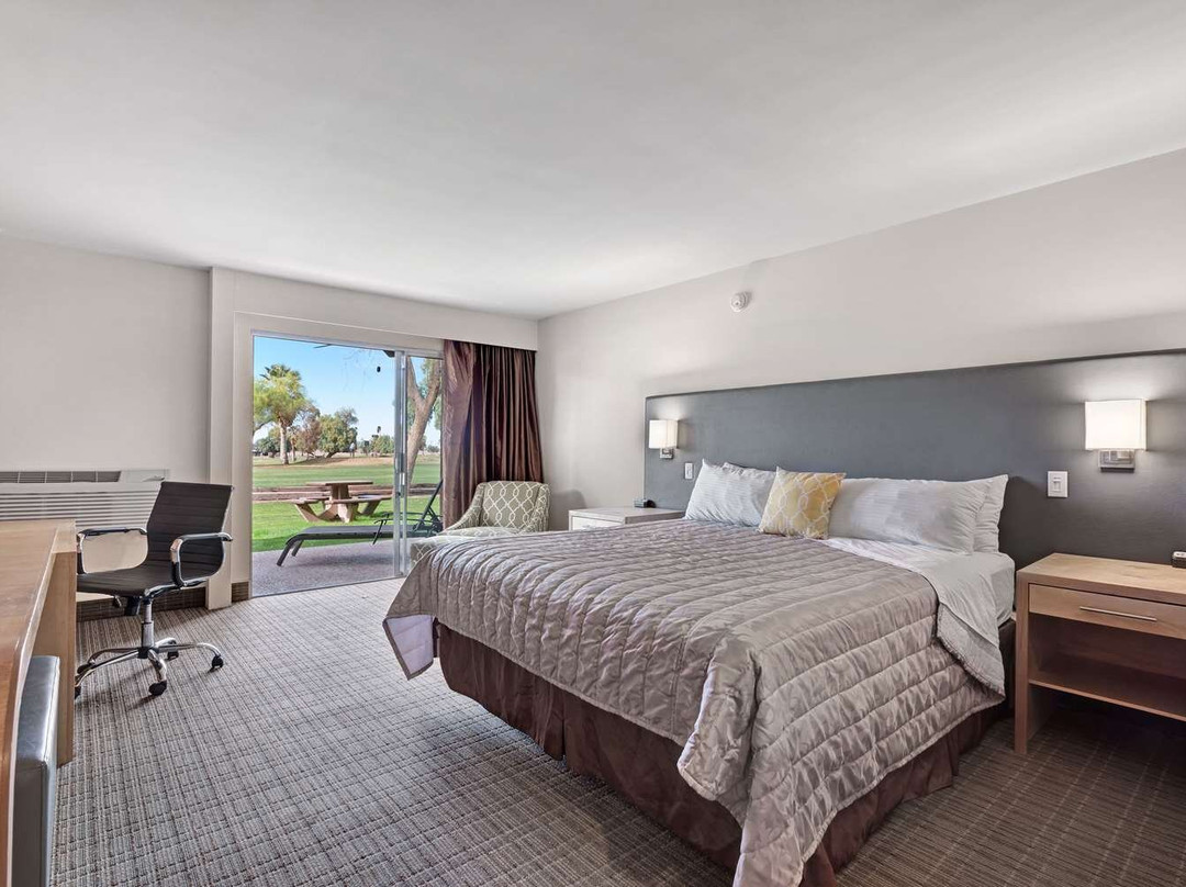 Ramada by Wyndham Holtville Golf Resort/El Centro主图