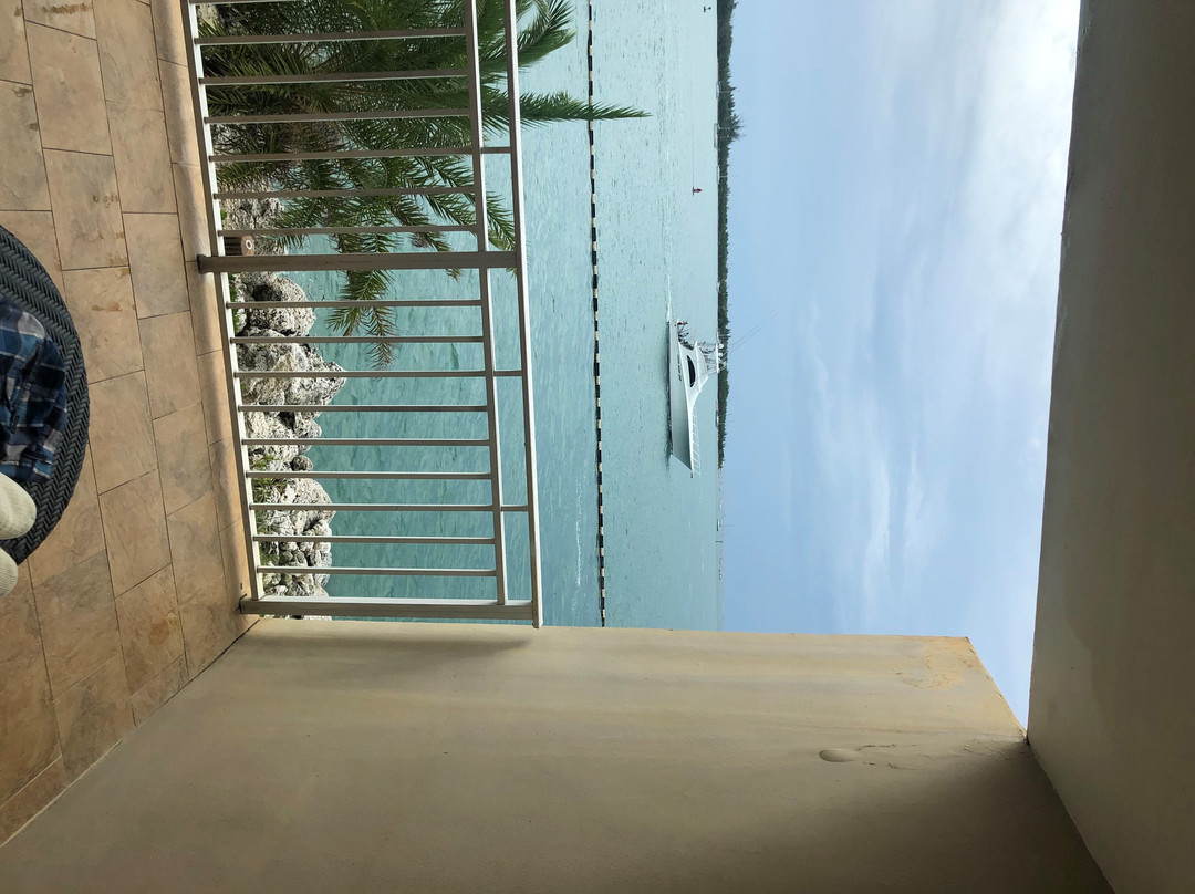 码头屋Spa度假酒店主图