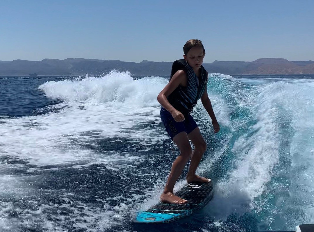 H&S Water Sports Academy-亚喀巴必去景点